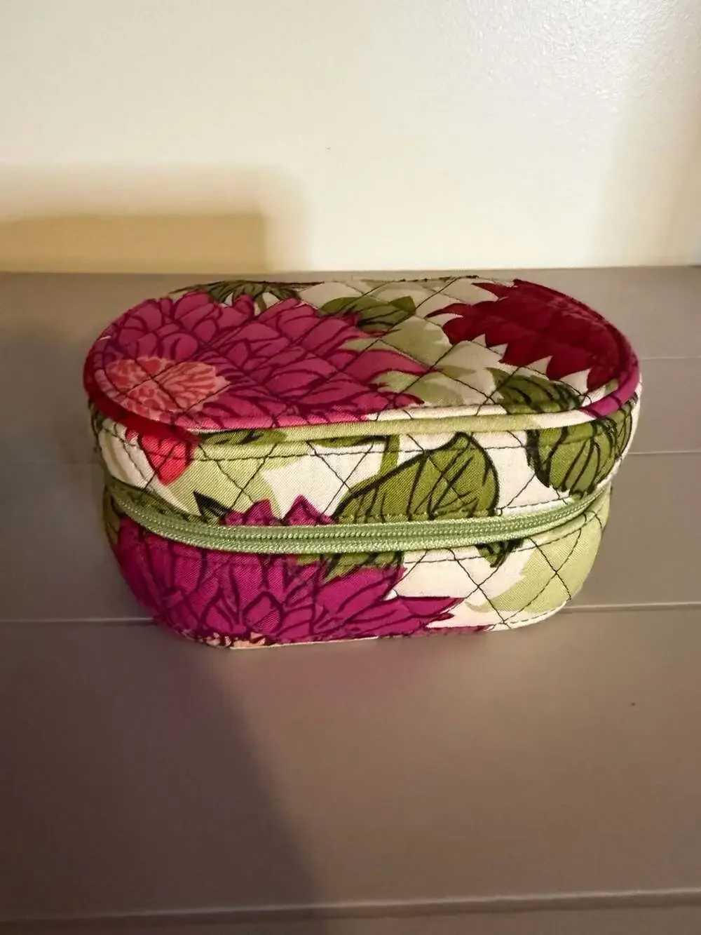Vera Bradley Hello Dahlia Quilted Travel Jewelry Organizer Case
